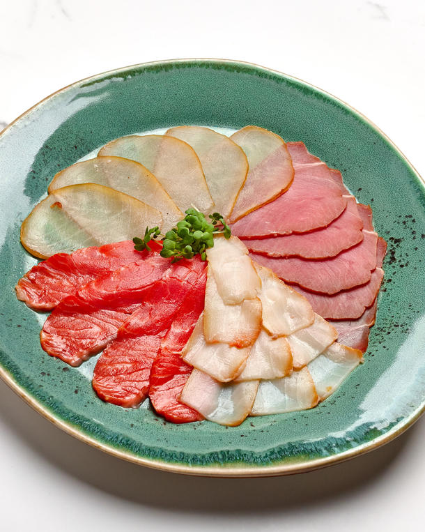 Ассорти рыбных деликатесов