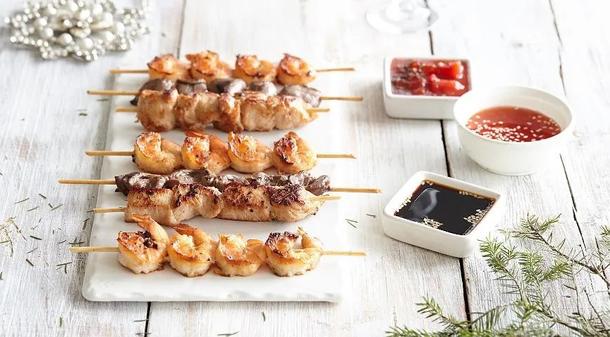 Шашлычок из курицы с томатами черри