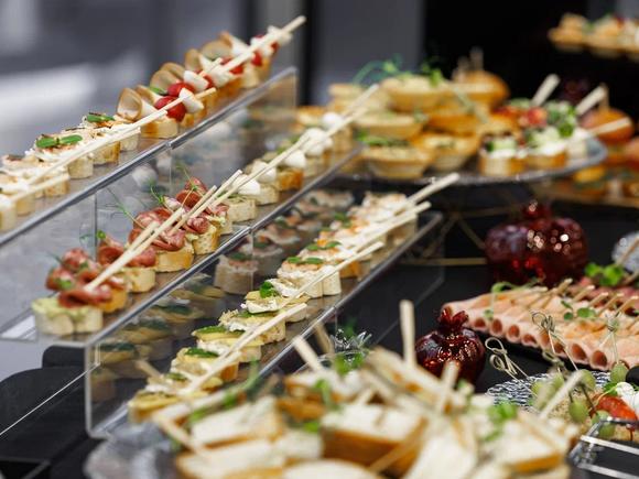 Фуршет на 50 персон в Калининграде