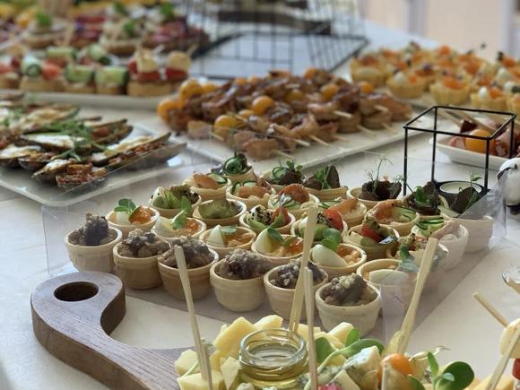 Фуршет на 25 персон в Новосибирске