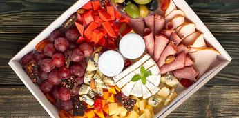 Романтический сет "Под вино" на 6-8 персон